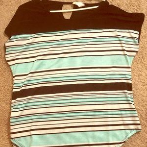 Short sleeve striped top